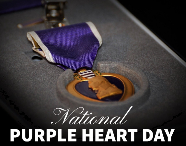 트럼프 미국 대통령은 7일(미국 현지 시각) 'Purple Heart day'를 맞아 전투중 부상을 입은 군인에 수여하는 훈장 사진을 트위터에 올렸다/트럼프 대통령 트윗사진.