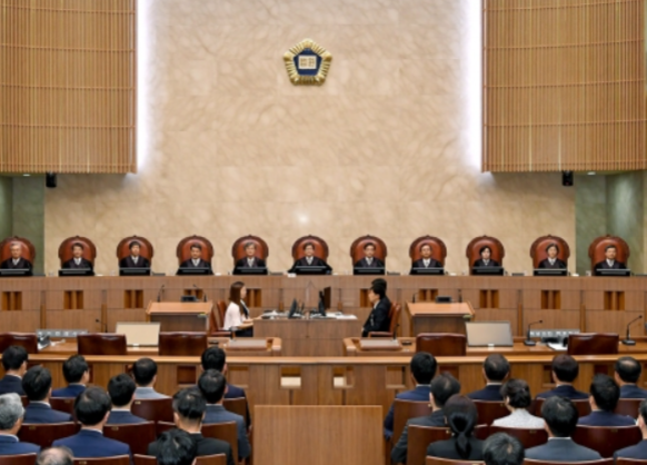 대법원은 29일 국정농단 사건과 관련해 이재용 삼성전자 부회장의 뇌물공여 혐의를 추가해야 한다는 취지로 2심판결을 파기환송했다.사진= 대법원