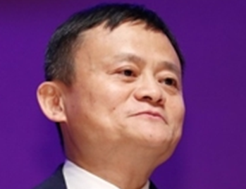 마윈 알리바바 회장(사진)이 중국정부의 정책을 대놇고 비판해 눈길을 끌었다.그것도 리커창 총리 앞에서다. 사진= 환구시보.
