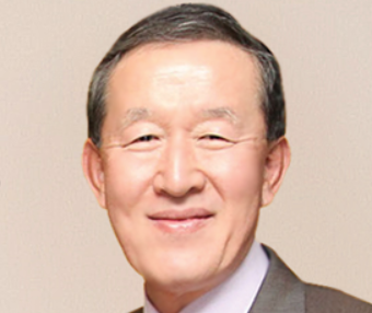허창수 GS회장은 신임 임원들과의 만찬자리에서 최호성 선수가 정통적인 골프스윙이 아닌 '낚시스윙'을 해 PGA대회에 초청 받은 것 처럼 상식을 뛰어 넘는 아이디어로 차별화된 전략을 구사해야 한다고 강조했다. 사진= GS웹사이트.
