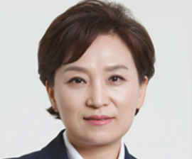 김현미 국토부 장관은 8일 국회에서
