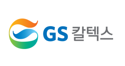 GS는 자회사인 GS칼텍스의 연결 기준 1분기 매출은 7조715억원, 영업손실이 1조318억원, 당기순손실은 1조153억원이라고 11일 공시했다. 1분기 매출은 작년 동기보다 11.1%, 전 분기보다는 18.7% 감소했다. 자료=GS.