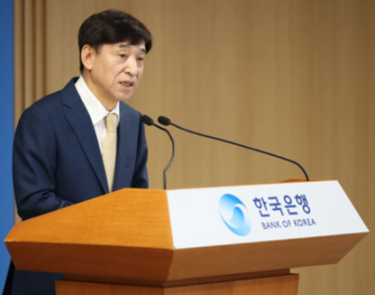 이주열 한국은행 총재는 24일 국회 기획재정위 업무보고에 앞서 인사말을 통해 