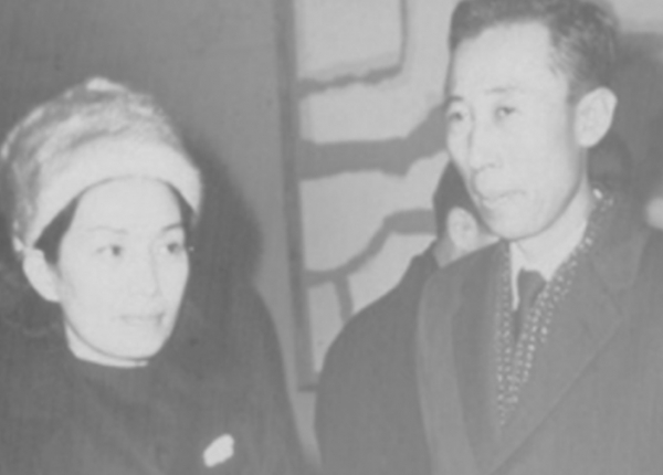 젊은 시절 김학렬 부총리와 김옥림 여사(왼쪽)의 다정한 모습.