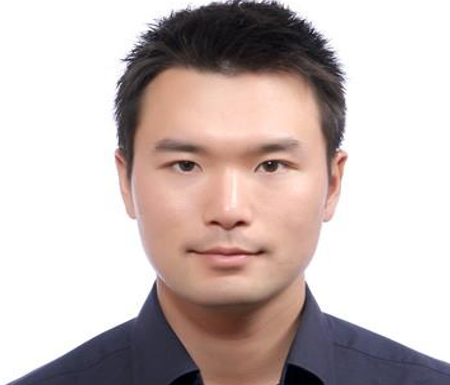 이웅열 전 코오롱 회장의 장남이자 코오롱가(家) 4세인 이규호(36) 코오롱인더스트리FnC부문 최고운영책임자(COO) 전무가 부사장으로 승진했다. 이규호 신임 부사장은 코오롱글로벌의 수입차 유통·정비 사업을 하는 자동차 부문을 이끈다. 사진(이규호 코오롱글로벌 자동차부문 부사장)=코오롱그룹.