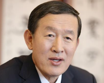 허창수 GS그룹 명예회장이 전국경제인연합회 회장을 2년 더 맡는다. 사진(허창수 GS그룹 명예회장)=전경련.