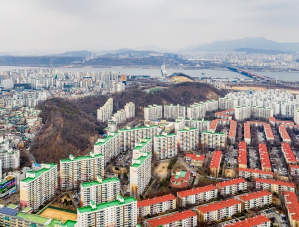 서울 목동 아파트 일대가 35층 고층 아파트 5만3000여가구 규모로 재건축된다. 사진=(목동3단지 아파트)서울시.
