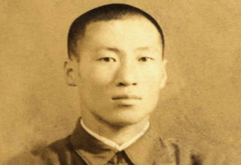 정주영 회장의 대북 사업은 89년 1월 첫 북한 방문 때 이미 싹 텄다. 정 회장은 당시 북한의 허담 조국평화통일위원장 초청으로 남한 기업인으로는 처음으로 방북했다. 사진=현대자동차그룹.
